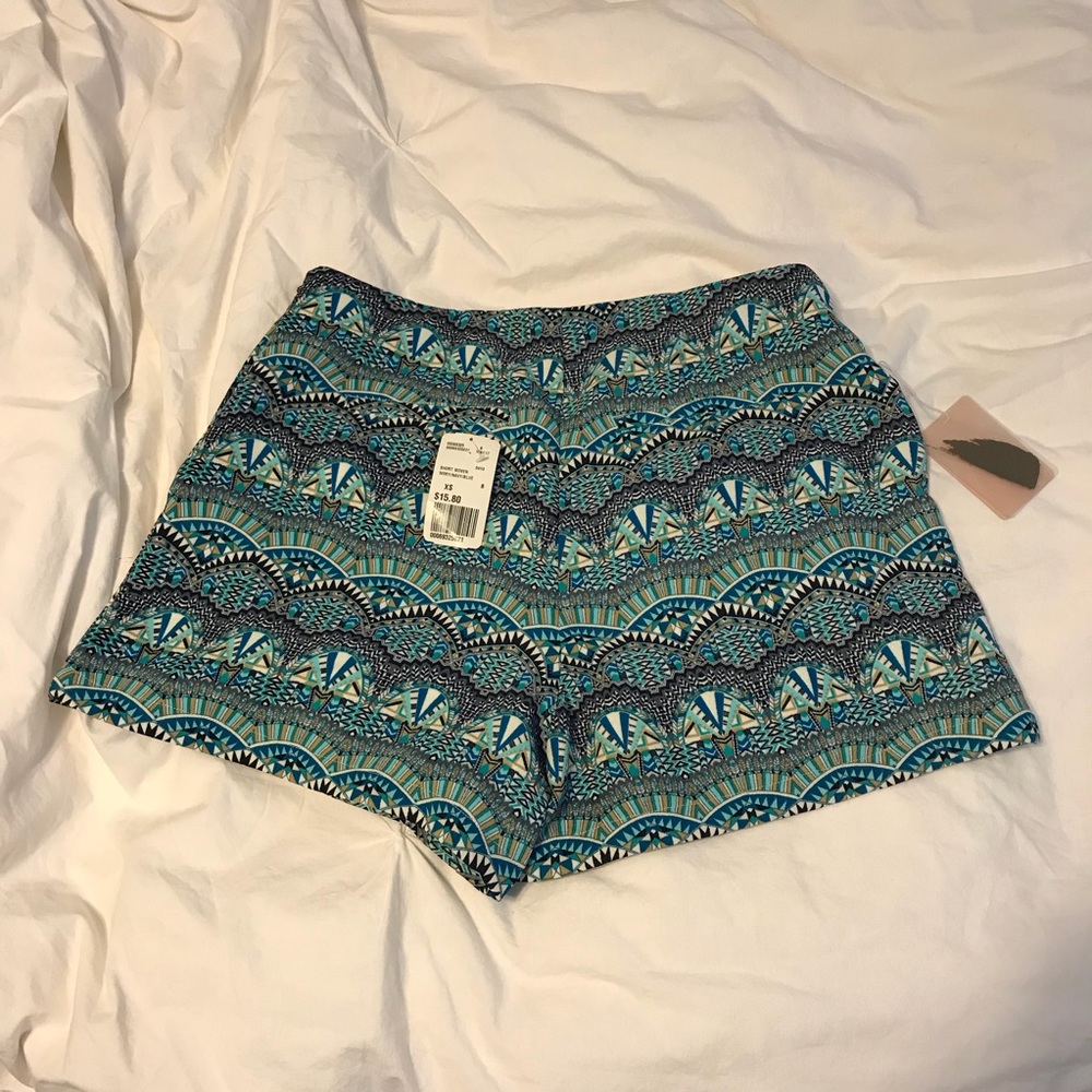 Forever 21 NEW shorts: Size XS